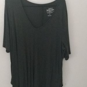Torrid size 3 tunic length t shirt dark gray.